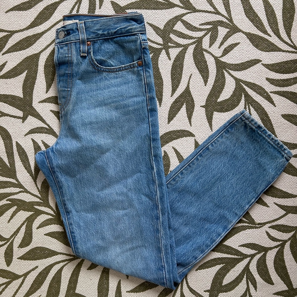 Levi’s Wedgie Jeans